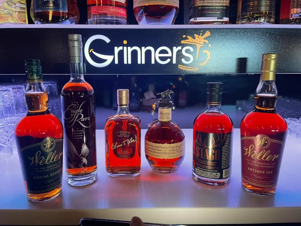 Grinners Bar & Liquor