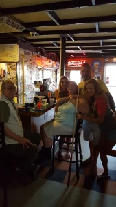 Lakeside Liquor & Lounge