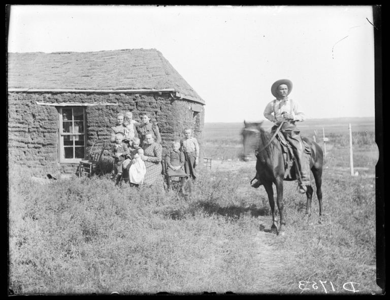 Gillette-Wright: Where Wyoming Cowboys Roamed and Cowboy Culture Thrives Gillette-Wright: Where Wyoming Cowboys Roamed and Cowboy Culture Thrives